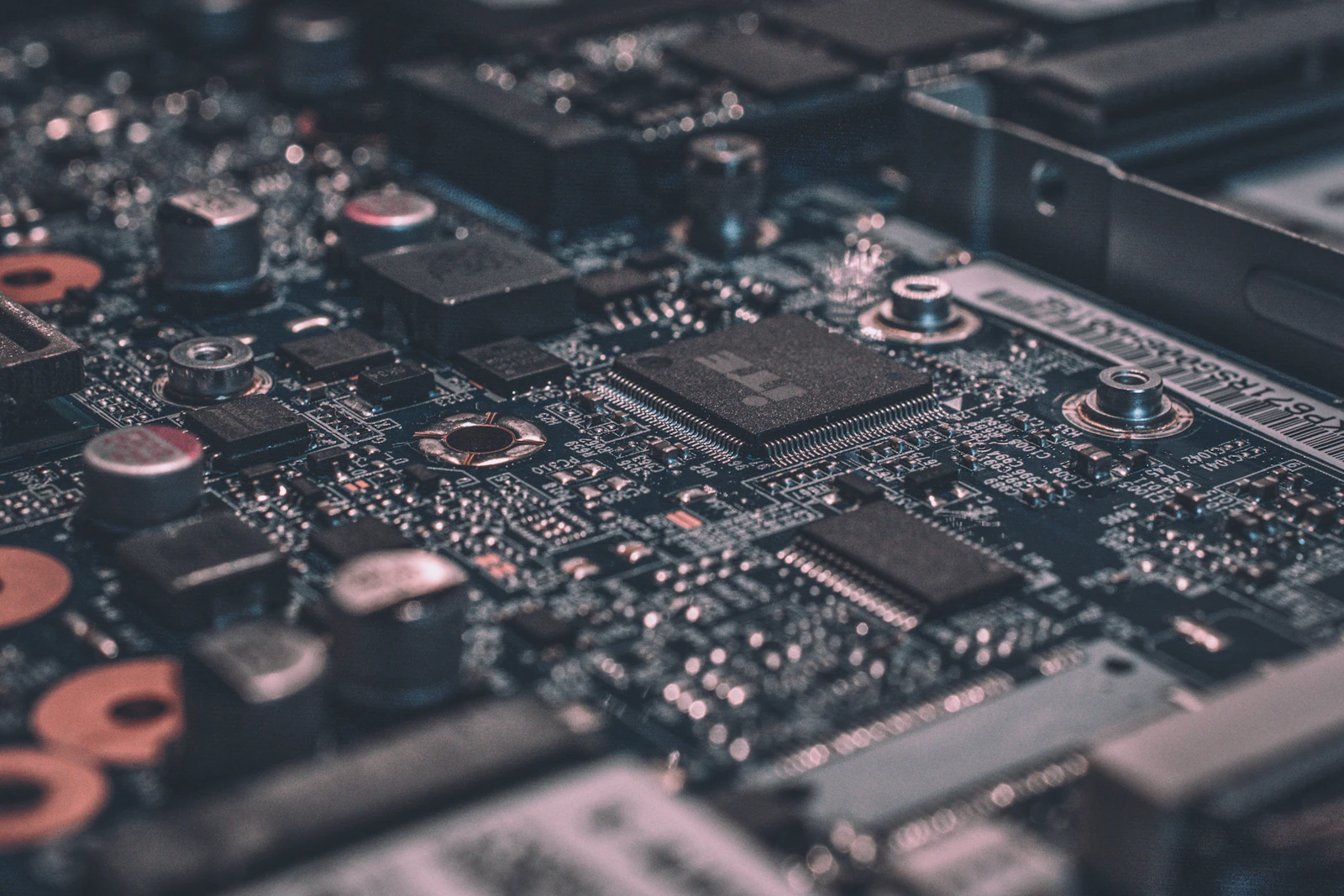 Skálázható rendszerarchitektúra és technológiai alapok